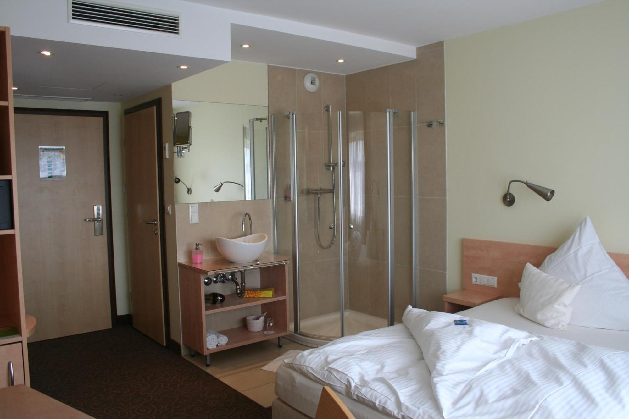 Mein Schlosshotel Heusenstamm Habitación foto